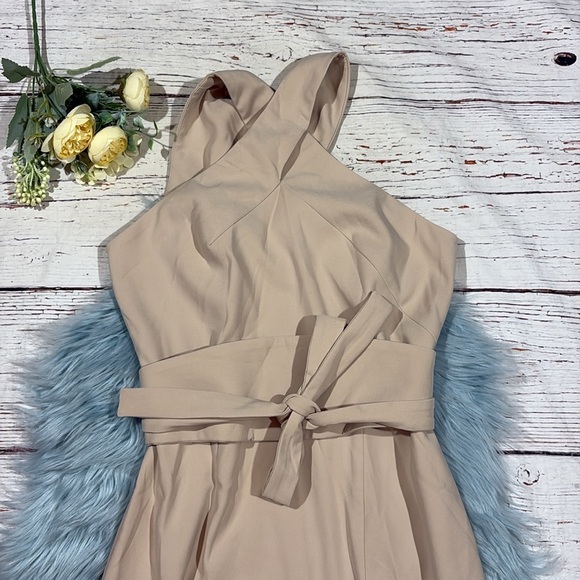 NWT Lavish Alice BRIELLE CURVE OBI BELTED HALTERNECK MIDI DRESS IN SAND - Picture 7 of 10